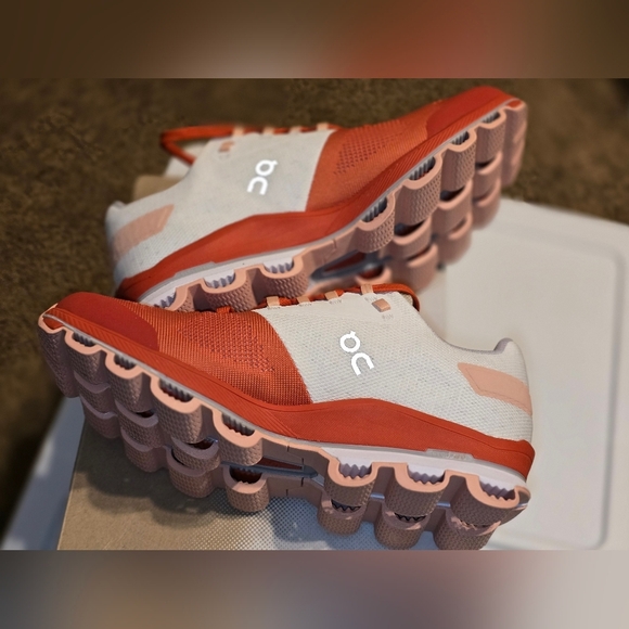 On Running Cloudsurfer 6 Women’s Sneakers – Rust | Rose – Size 7.5 New - Picture 9 of 10